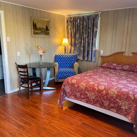 Motel Des Erables Coteau-du-Lac Екстер'єр фото