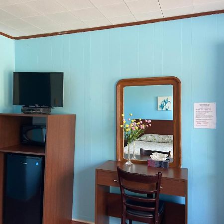 Motel Des Erables Coteau-du-Lac Екстер'єр фото