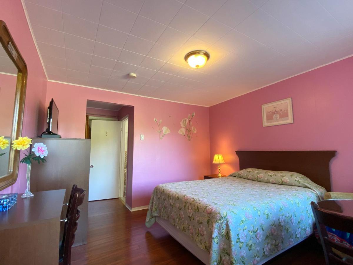 Motel Des Erables Coteau-du-Lac Екстер'єр фото