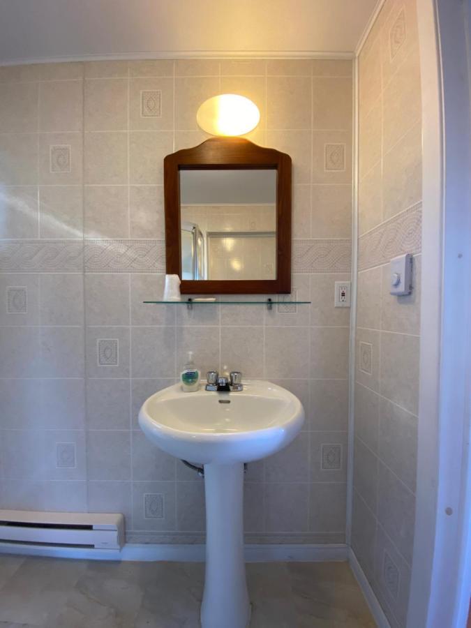 Motel Des Erables Coteau-du-Lac Екстер'єр фото
