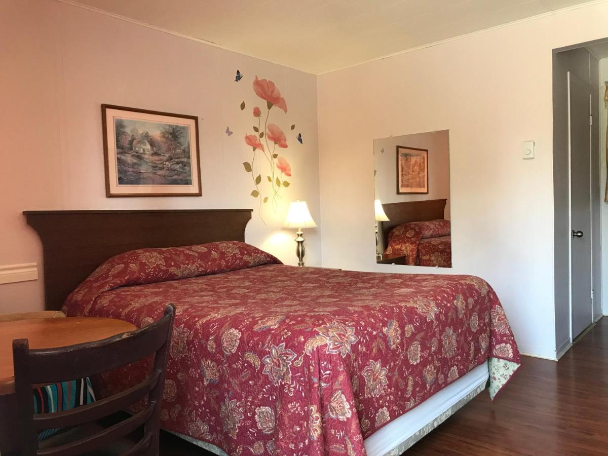 Motel Des Erables Coteau-du-Lac Екстер'єр фото