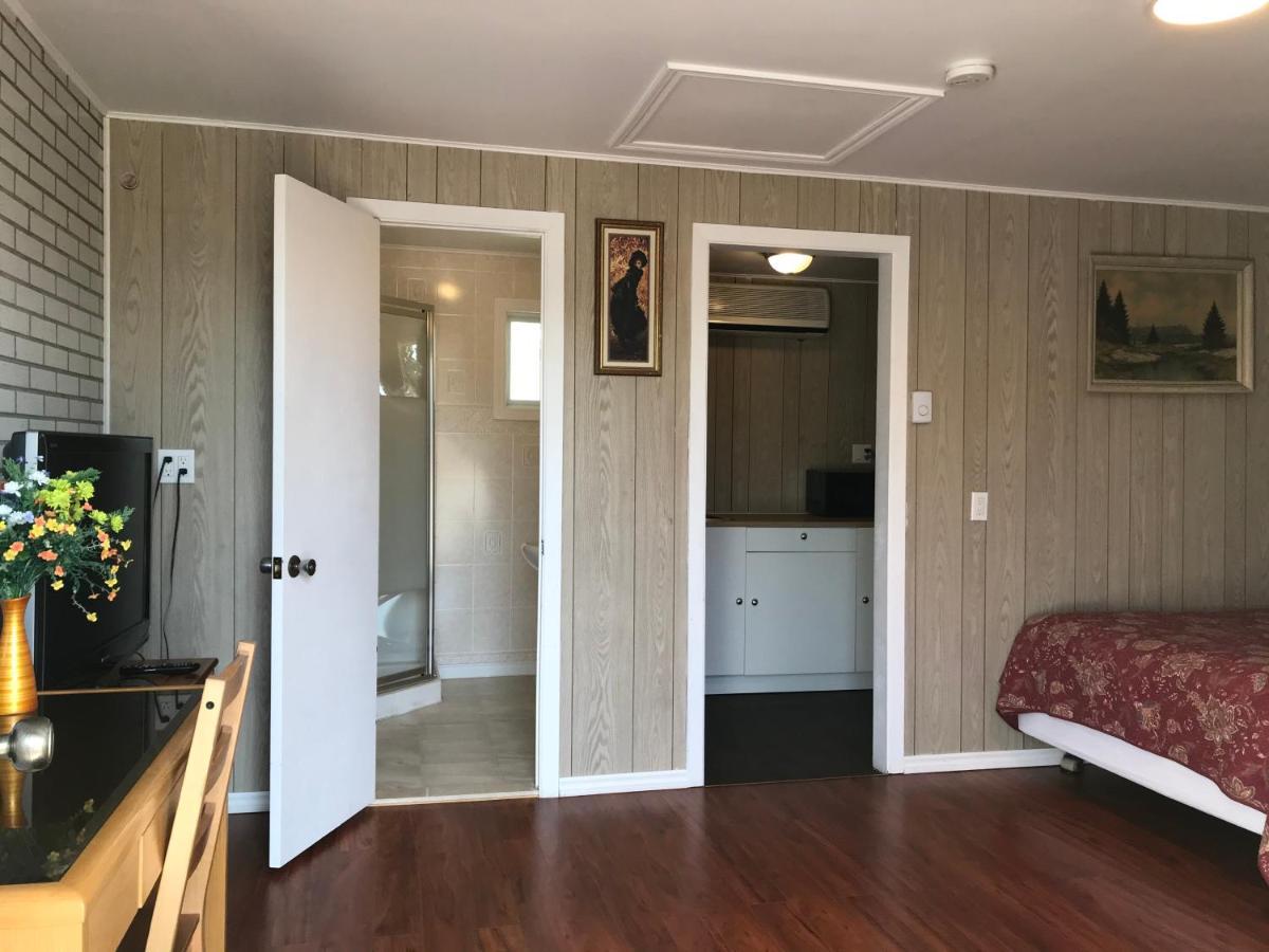 Motel Des Erables Coteau-du-Lac Екстер'єр фото