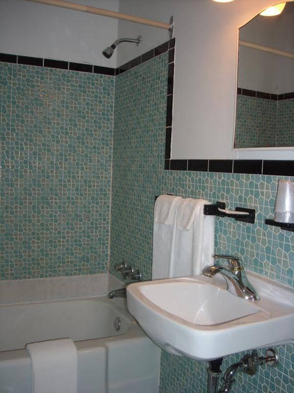 Motel Des Erables Coteau-du-Lac Екстер'єр фото