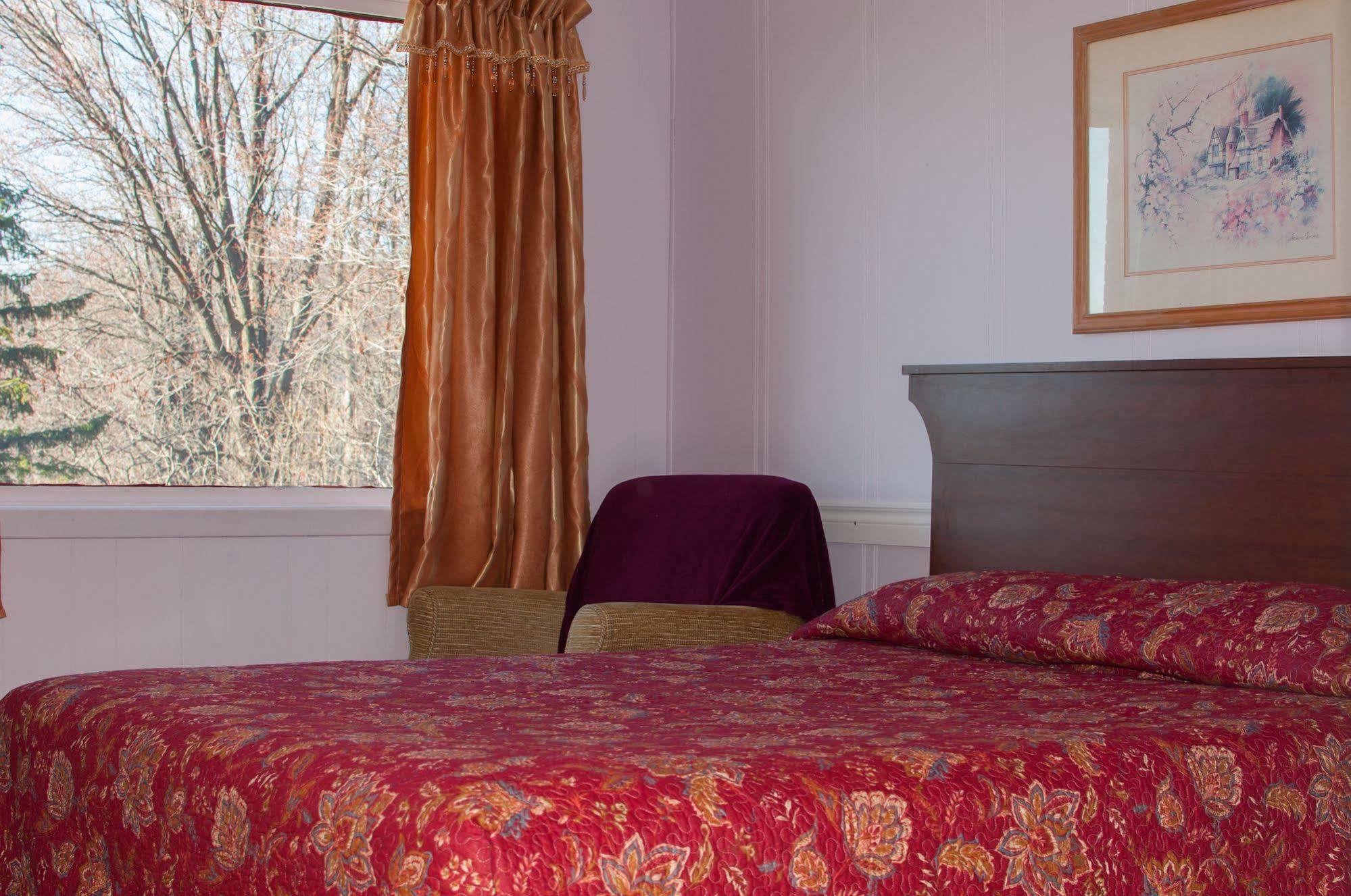 Motel Des Erables Coteau-du-Lac Екстер'єр фото