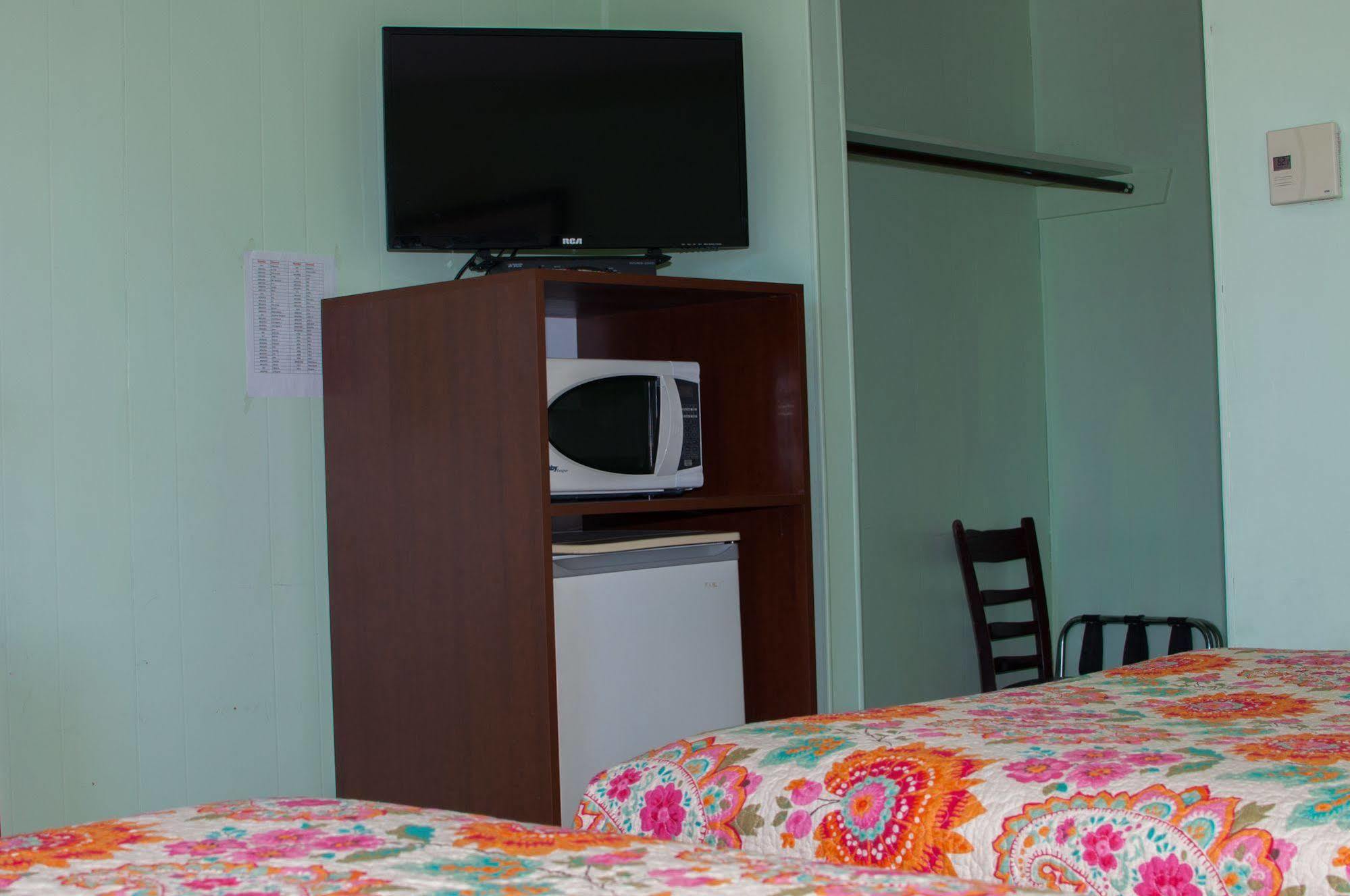 Motel Des Erables Coteau-du-Lac Екстер'єр фото