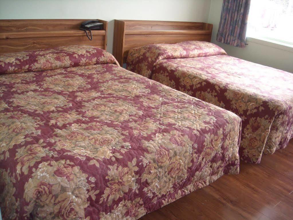 Motel Des Erables Coteau-du-Lac Екстер'єр фото